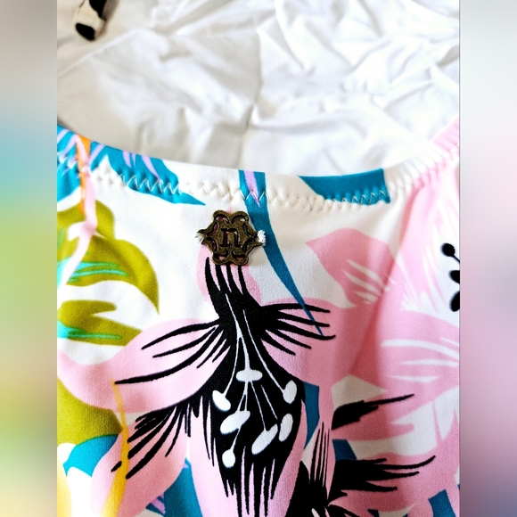 NEW NANETTE LEPORE GODDESS ONE PIECE SWIMSUIT - Picture 8 of 12